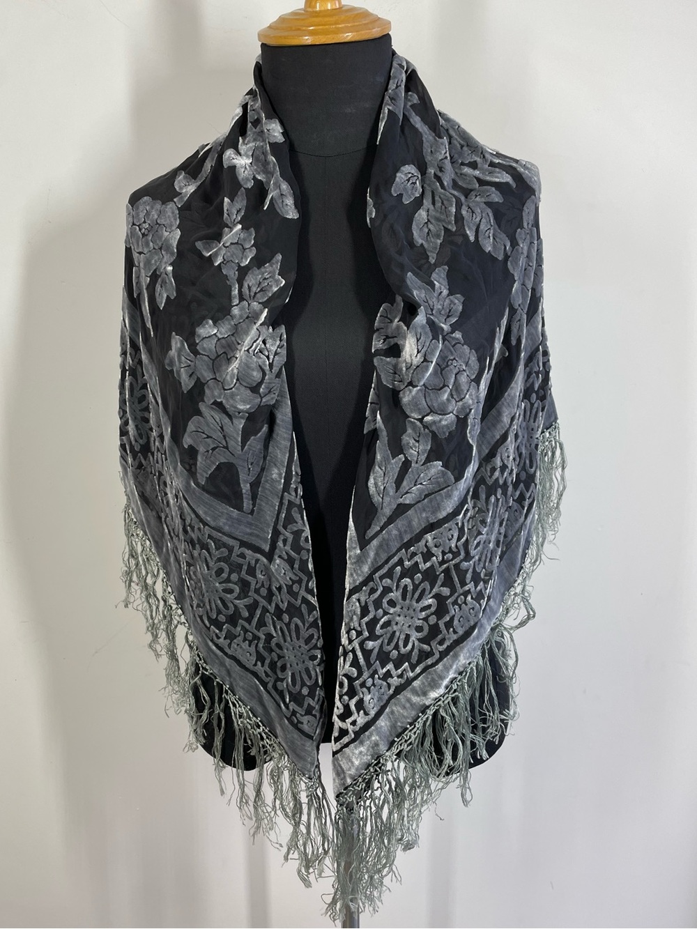 Vintage Black Gray Floral Silk Velvet Burnout Shawl Fringe Boho Gothic Lagenlook